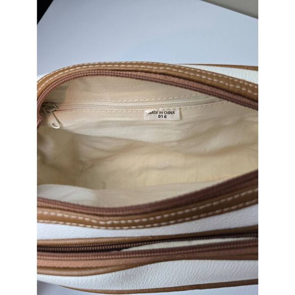 International Series Bag New, no tag - Picture 6 of 9